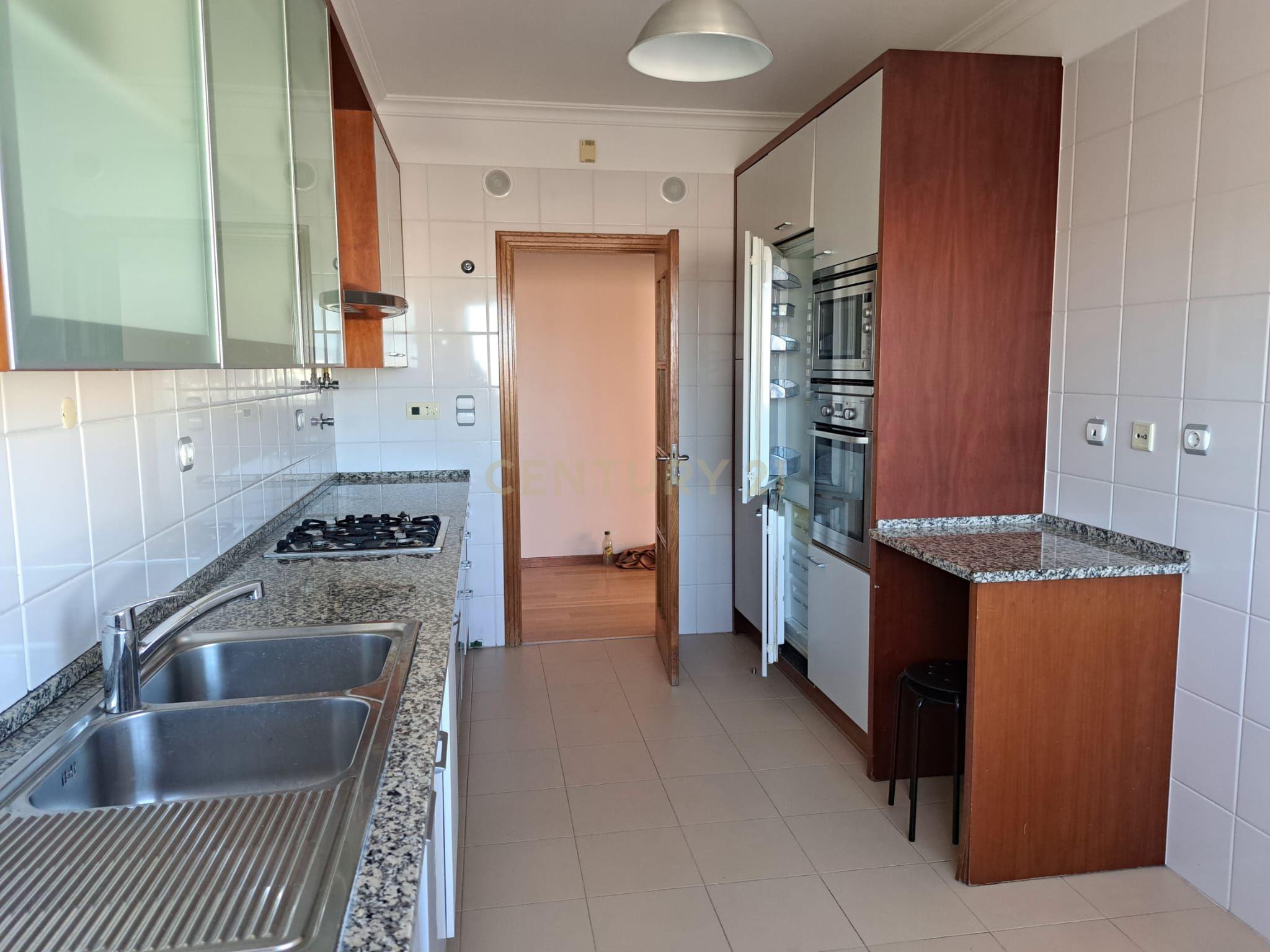 Apartamento T2 mobilado para Arrendar no Parque das Nações, Lisboa - Image 6