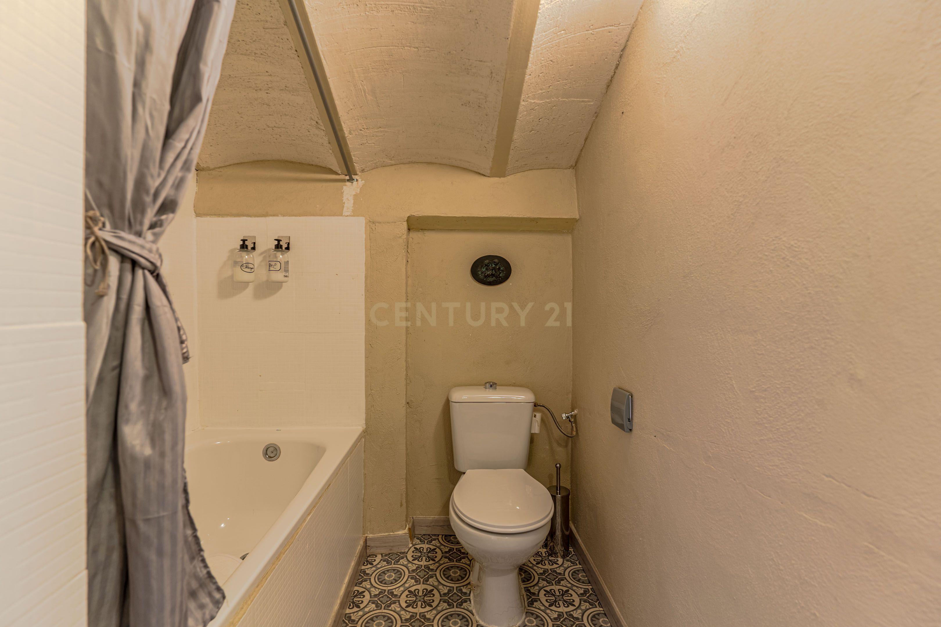undefined - Image 17