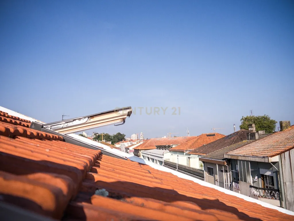 Apartamento T0 +1 Duplex em Miguel Bombarda | Centro do Porto - Image 18