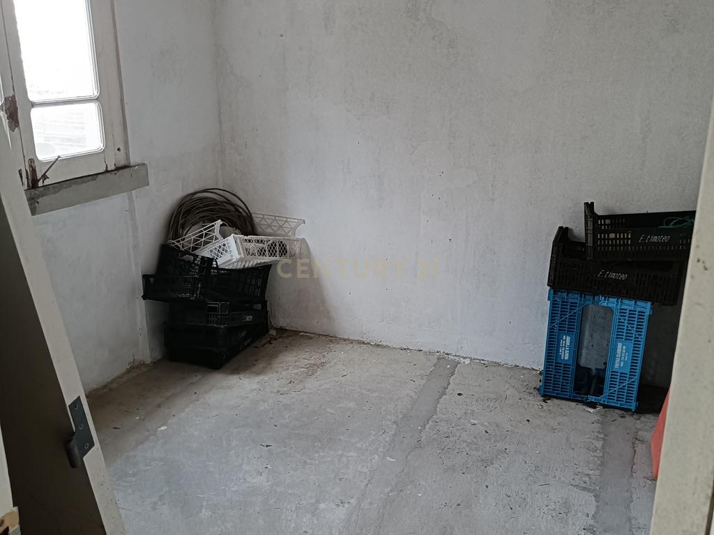 Terrenos em Apelação, Largo 1 de Maio, Loures - Image 13