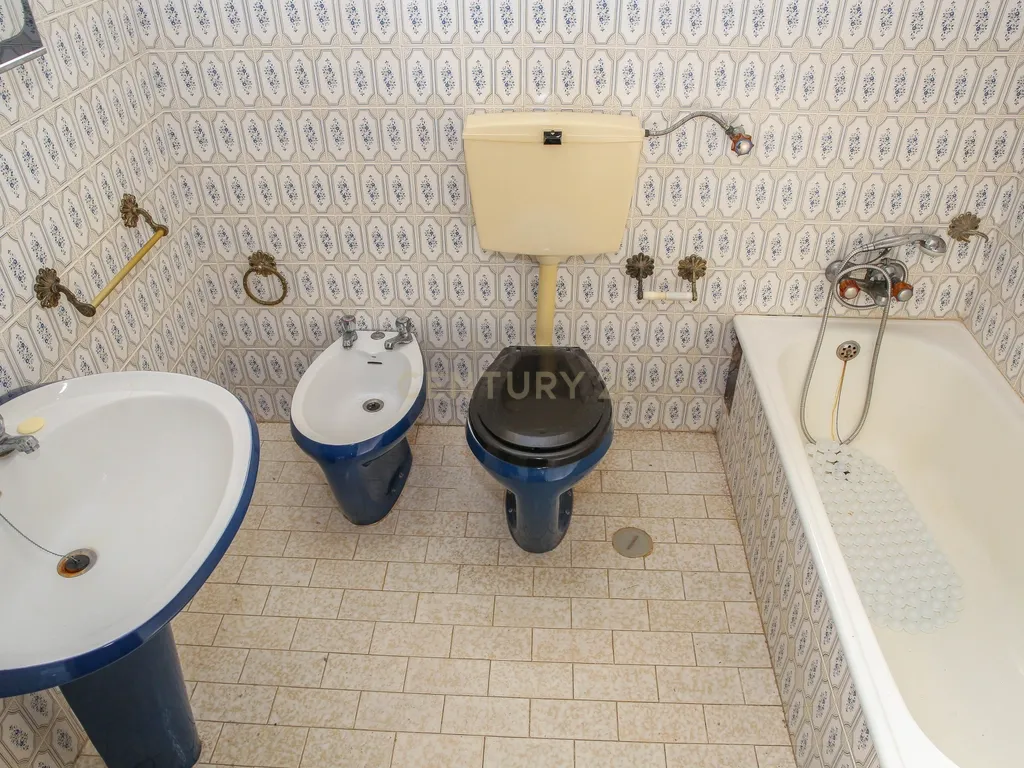 Prédio no Centro da Lourinhã - Image 28