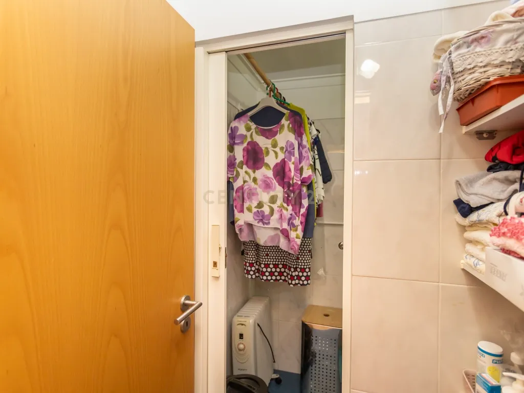LOJA TRANSFORMADA EM AMPLO APARTAMENTO T1 REMODELADO EM PAIO PIRES - Image 17