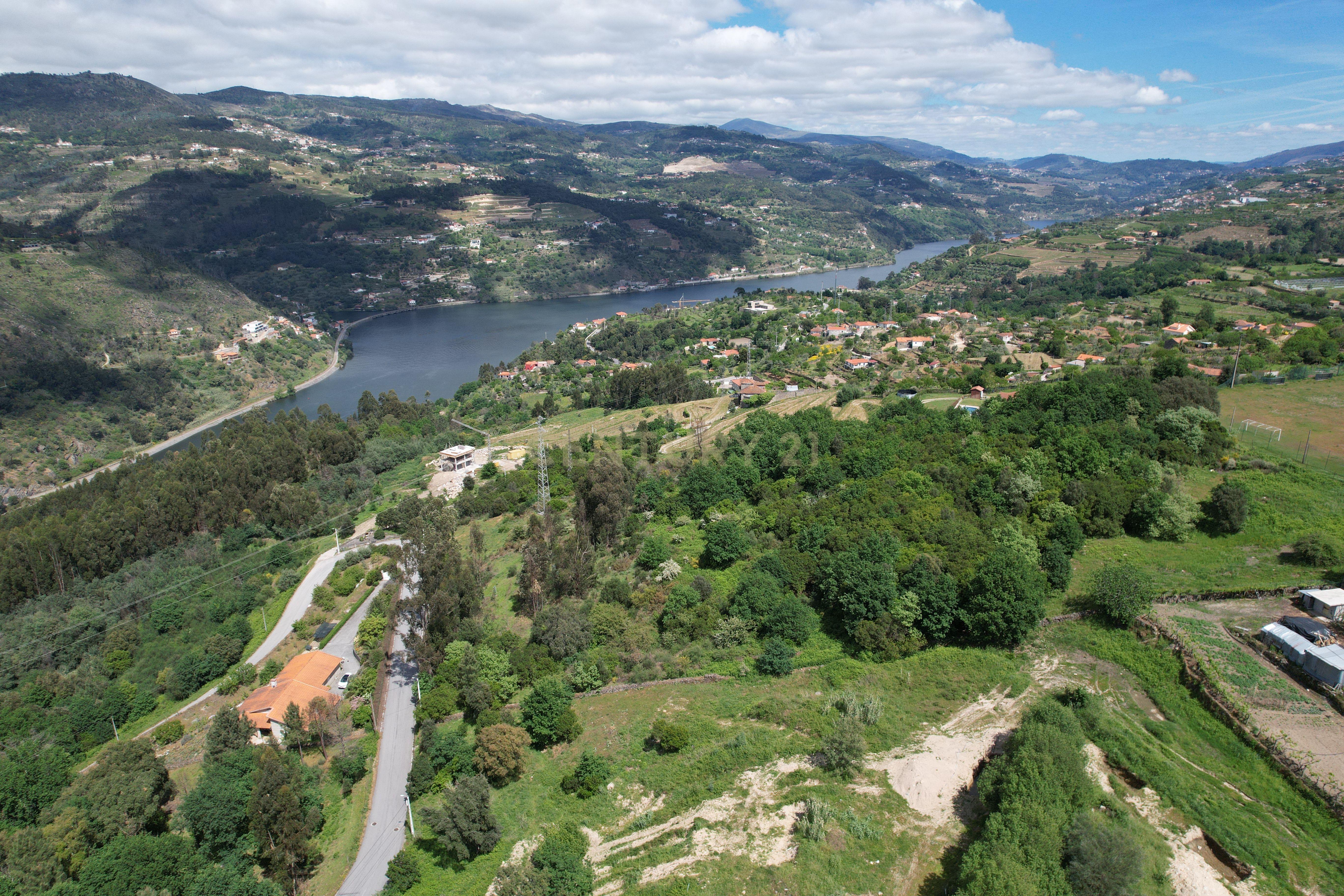 Fotografia 10 de Terreno com PIP Aprovado | 22.523 m² | Resende – Viseu