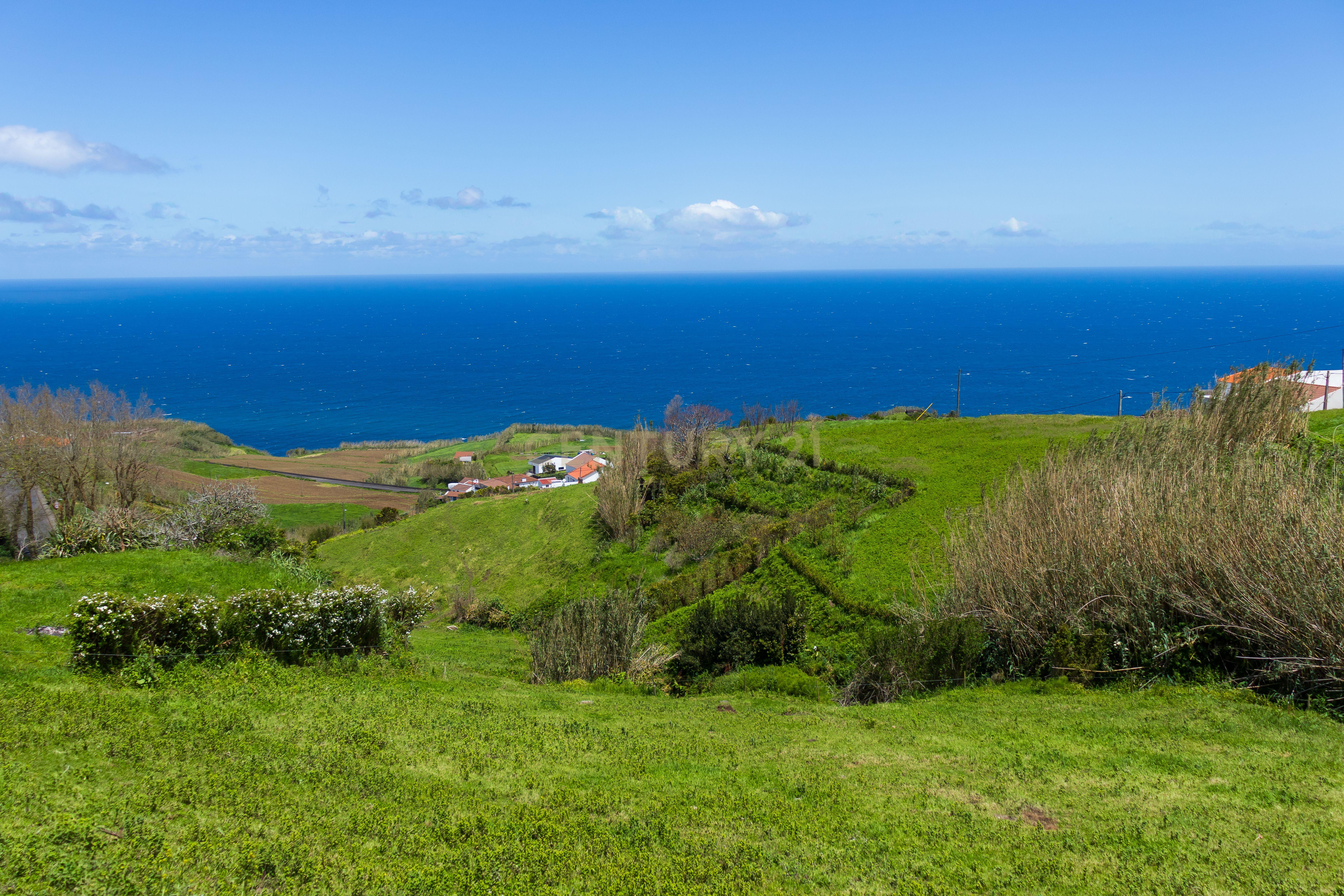 Ruína com Vista Mar e Potencial de Construção – Feteira Grande, Nordeste (São Miguel, Açores) - Image 4