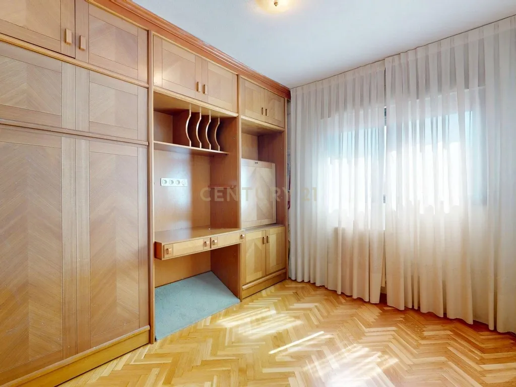 Moderno Apartamento T4 em San Fernando de Henares, Madrid - Image 14