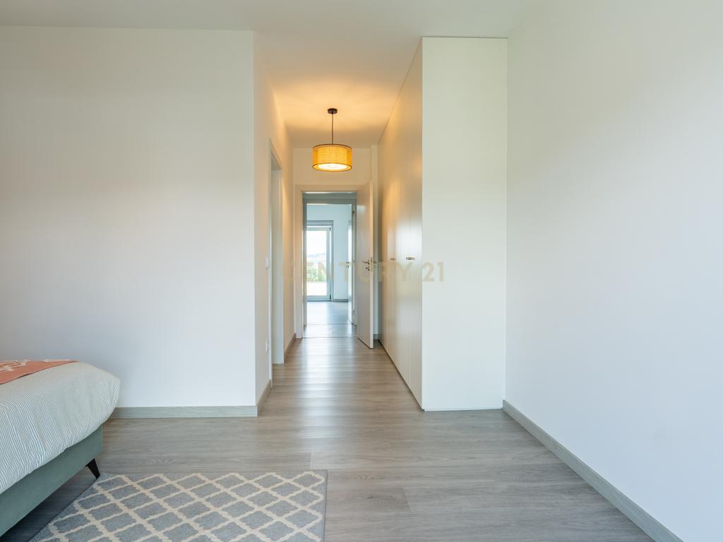 Apartamento T3 Moderno | 142 m² | Com Garagem | Construção de 2022 | Arganil - Image 42