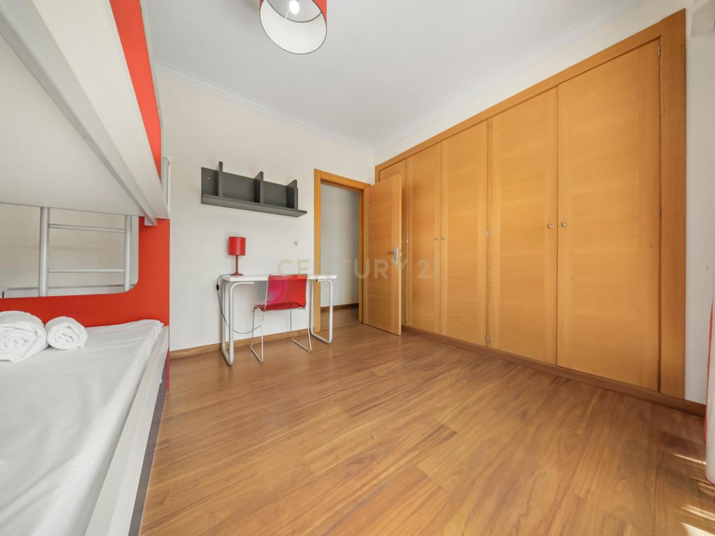 Moradia T5 em Soltróia, junto ao Soltróia Rio - Image 21