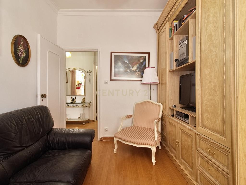 Apartamento T3 com 2 casas de banho em Barcarena – Pronto a habitar - Image 6