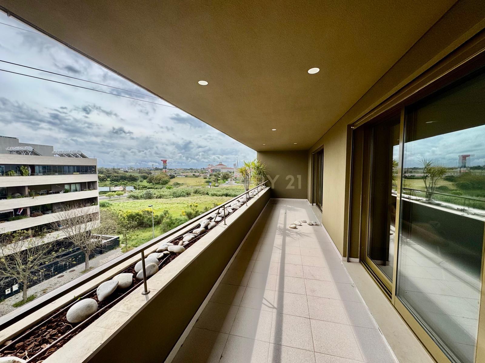 Fotografia 4 de Apartamento T3 de luxo com excelentes áreas em zona privilegiada no Montijo