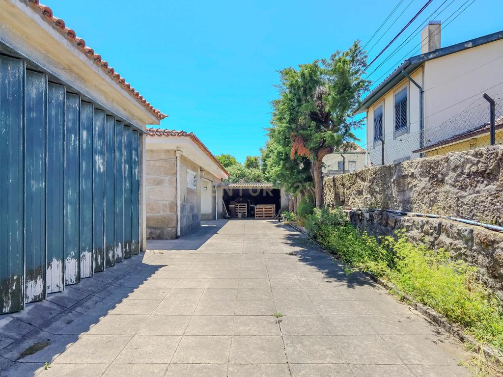 Quinta Santo António — Um refúgio único com piscina privada e potencial ilimitado na Maia - Image 32