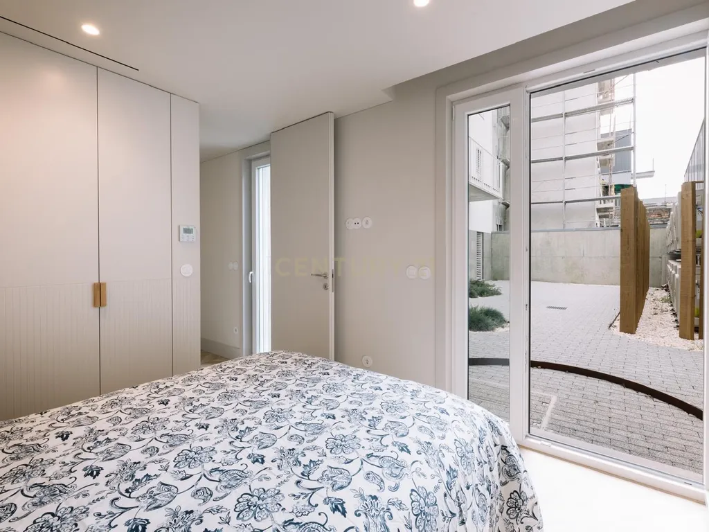 Apartamento T1 Mobilado e Equipado - Image 13