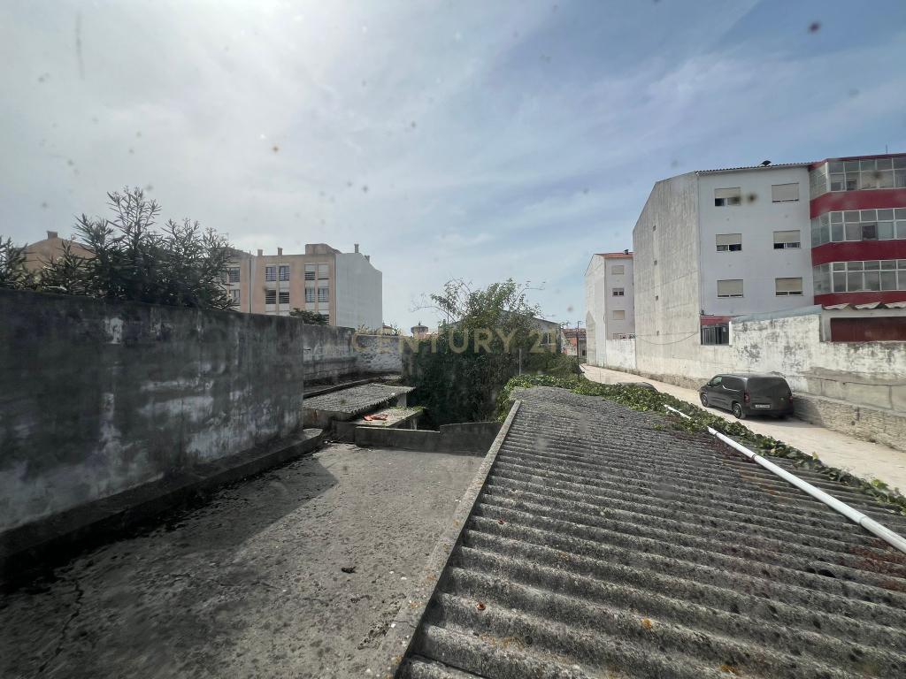 Prédio em Localização Privilegiada  - Image 52