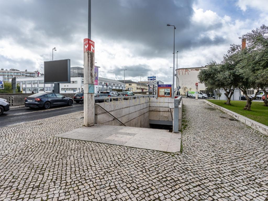 Escritório para Venda | 122 m² | 3 Estacionamentos | Lisboa - Image 23