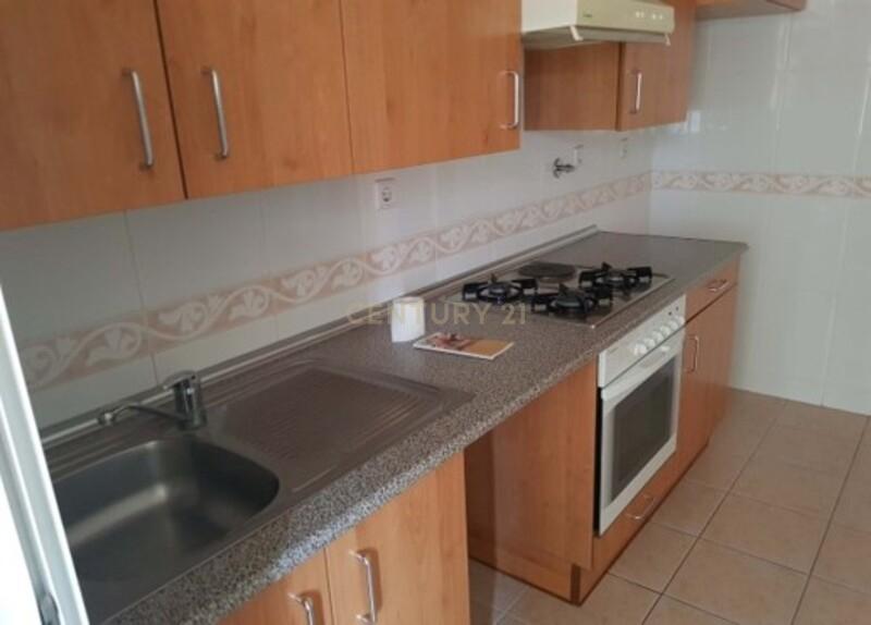 Apartamento T3 na Urbanização Quinta Fonte da Prata - Image 8