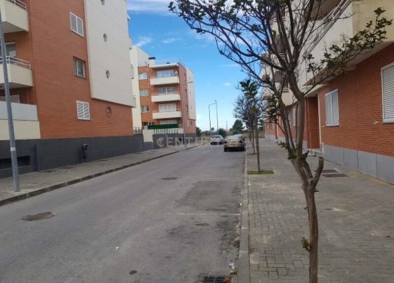 Apartamento T3 na Urbanização Quinta Fonte da Prata - Image 11