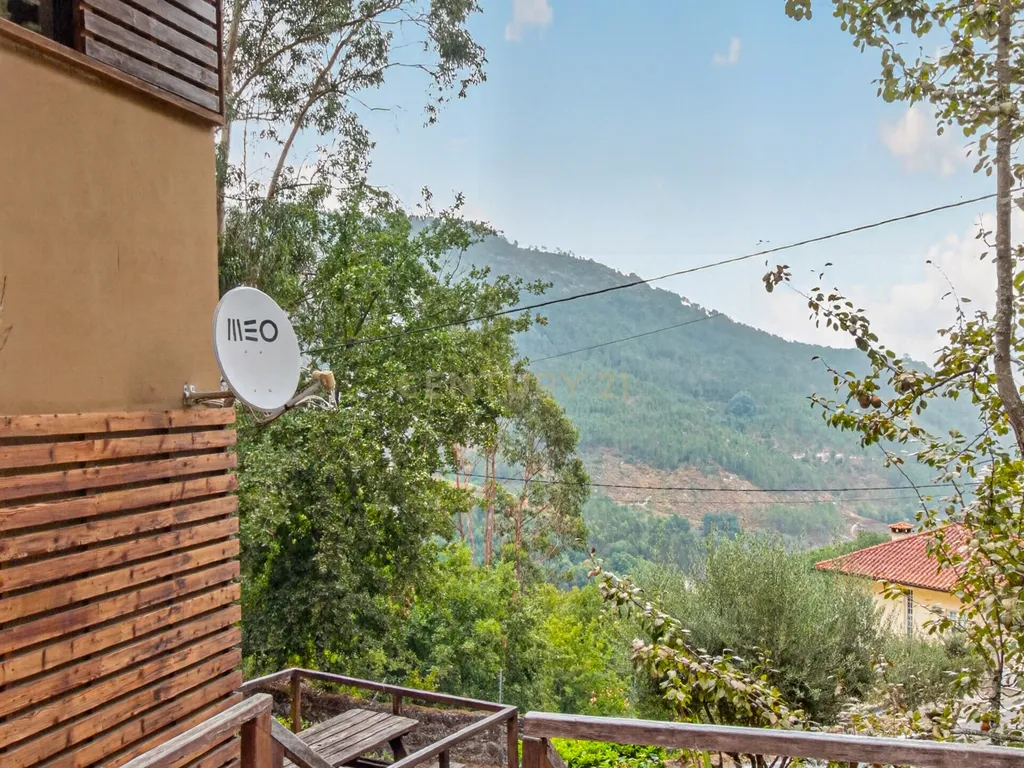 Investimento Raro no Gerês – Propriedade com 3 Apartamentos Independentes e Vista Deslumbrante para a Albufeira da Caniçada - Image 8