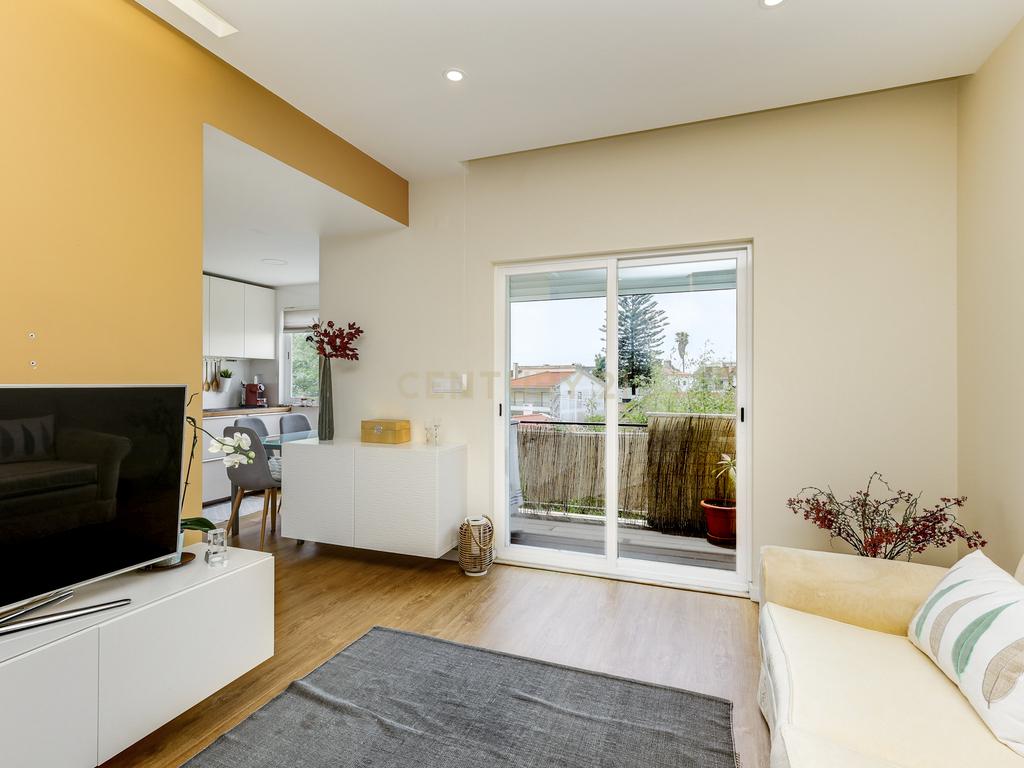 Apartamento T3 em Cascais com Luz Natural e Boa Localização - Image 22