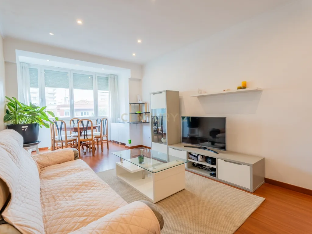 Apartamento T3 - Oeiras - Image 1