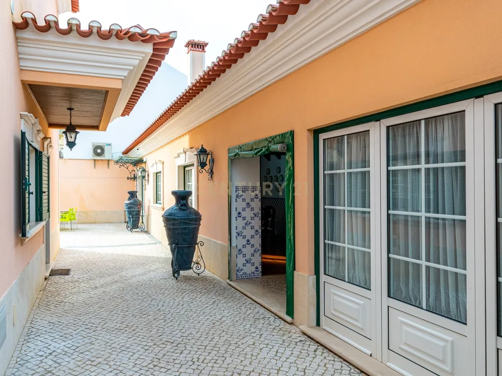 MORADIA T4 - SANTARÉM - Conforto, Elegância e Funcionalidade - Image 45