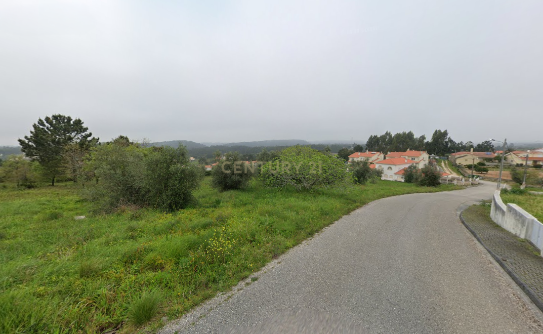Fotografia 5 de **Terreno com 640 m2 - Leiria **