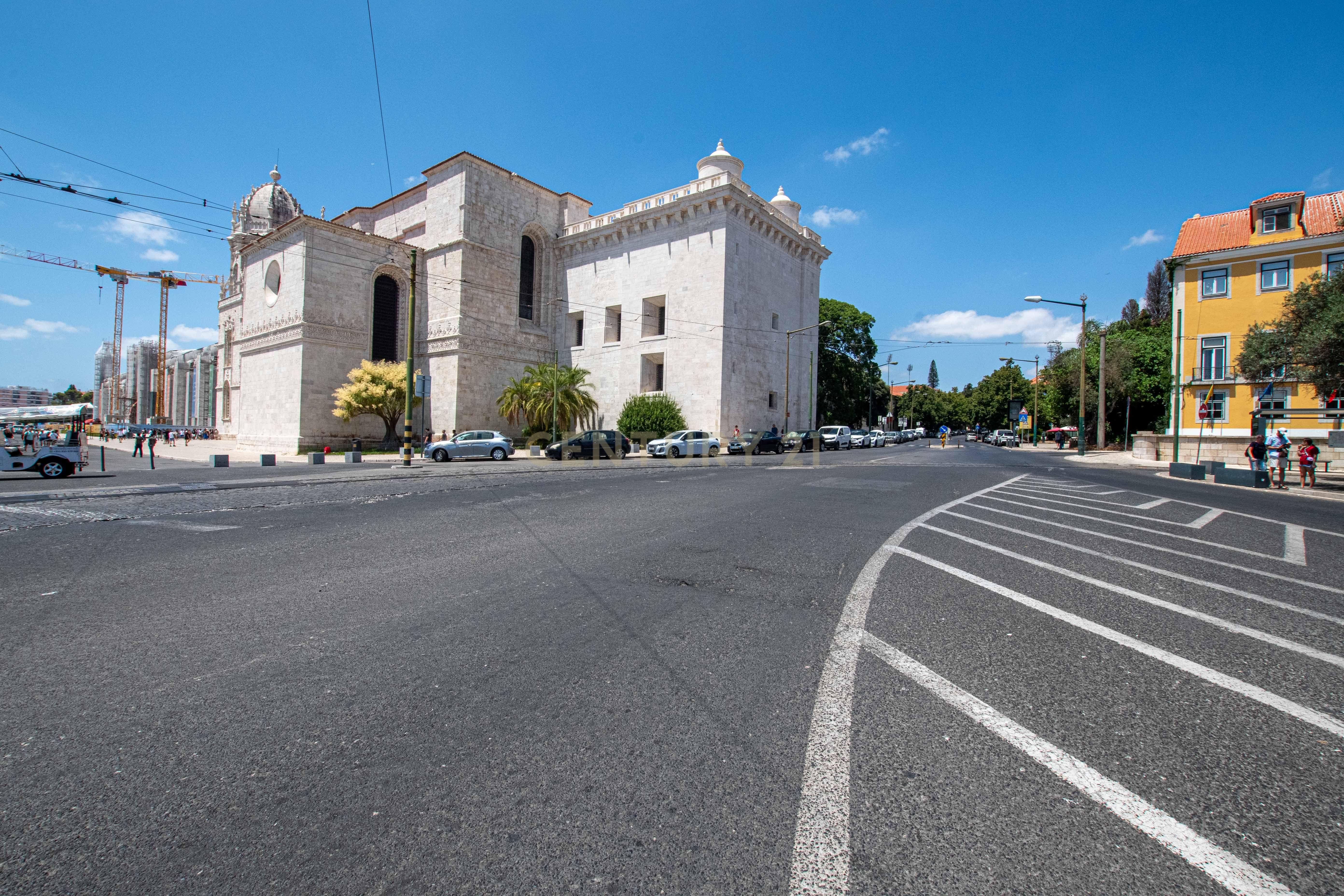 Fotografia 4 de Trespasse | Espaço Comercial em Belém | Rua dos Jerónimos