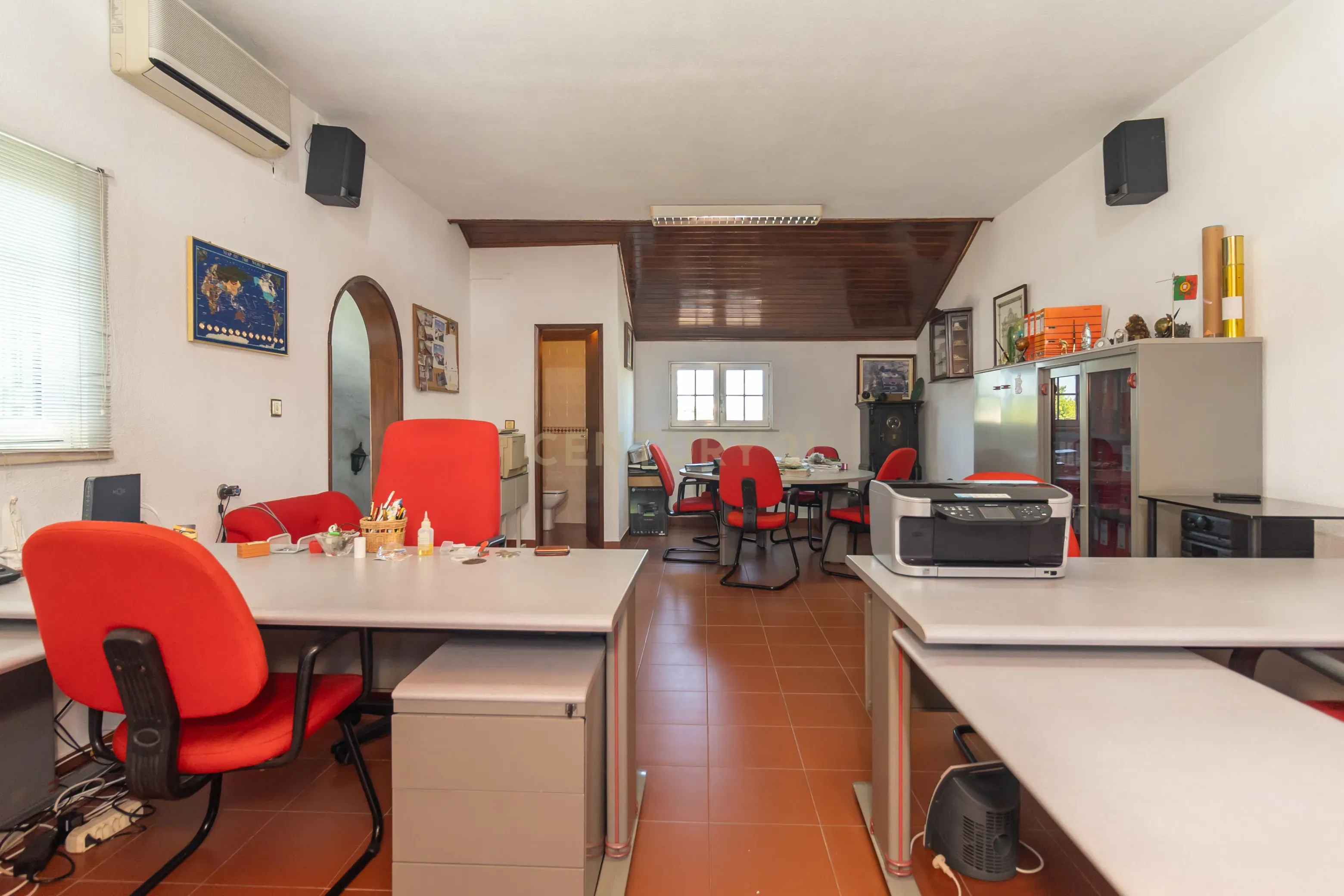 Moradia isolada em terreno de 2.345m2 - Image 64