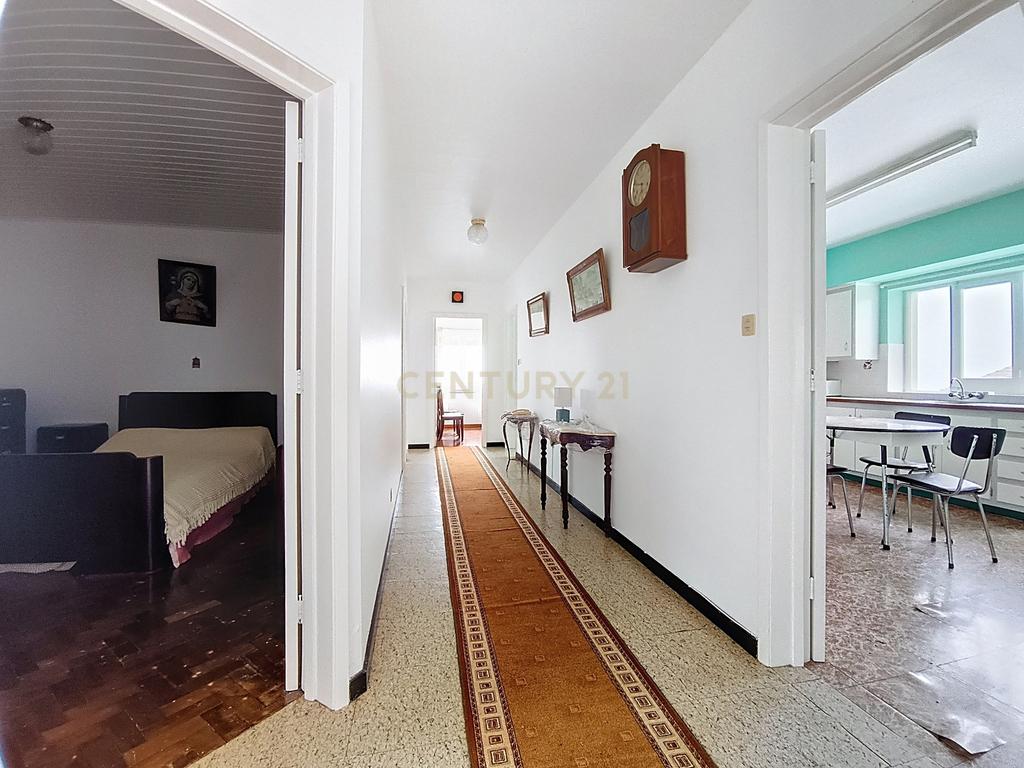 Casa T3 em Achadinha, Nordeste - Oportunidade Única! - Image 13