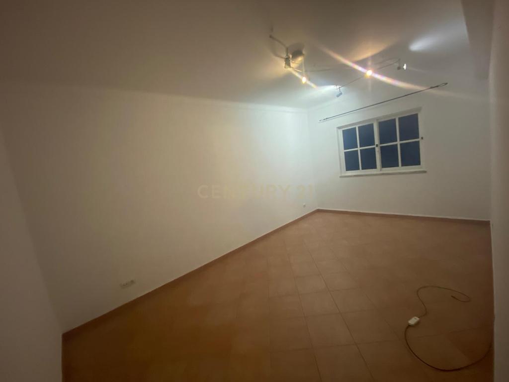  Moradia  Azeitão para arrendamento - Image 11