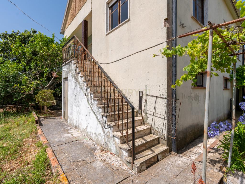 Quinta com 9320m2 em São João dos Montes (Alhandra) - Image 13