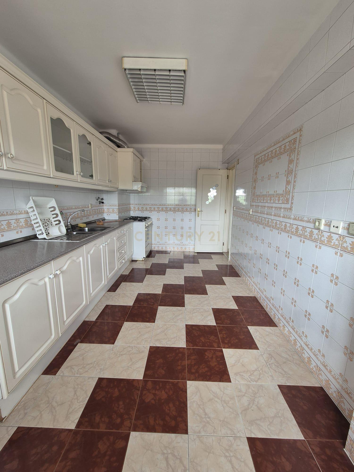 T2 Cacém - Casal do Cotão - Image 1