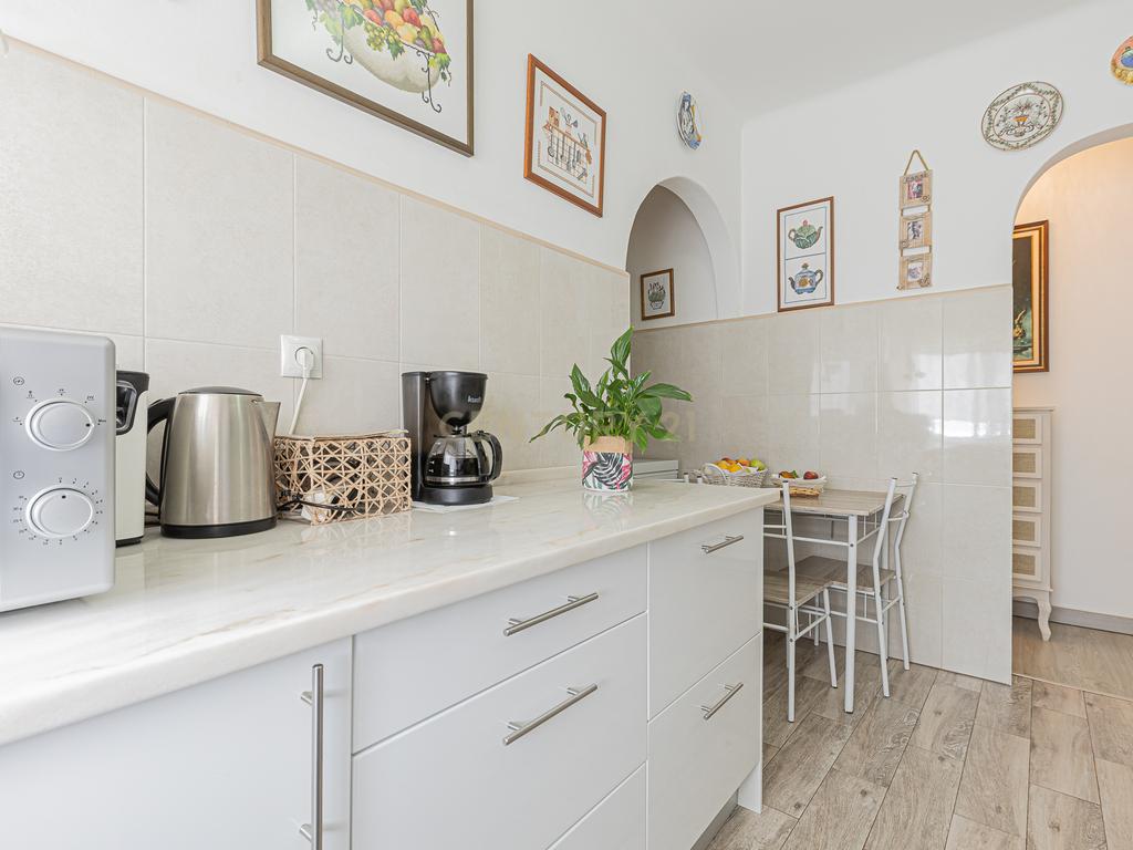 Apartamento T2 parcialmente renovado — Porto Salvo - Image 17