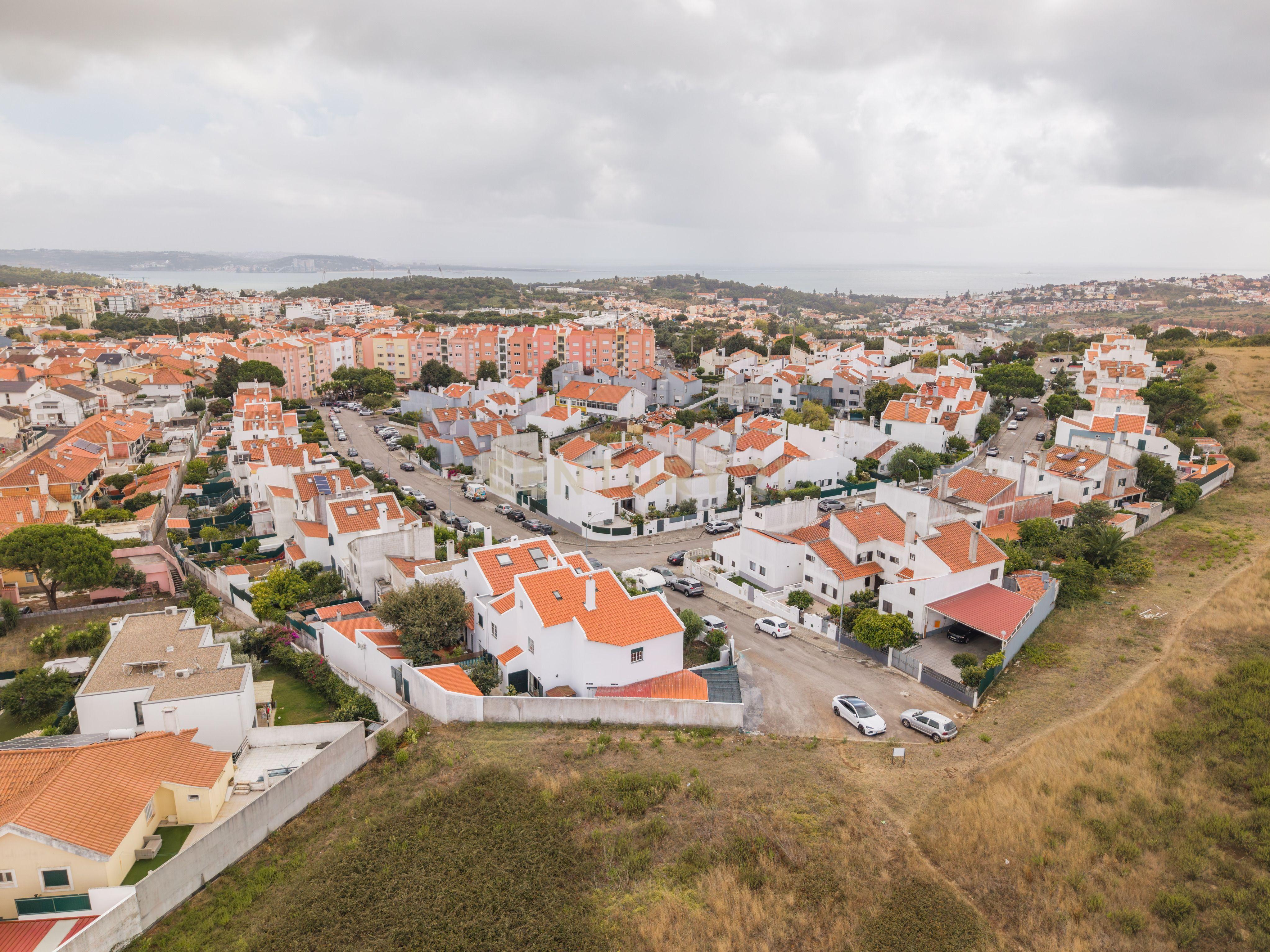Moradia T4 à venda em Carnaxide e Queijas, Oeiras — foto 38