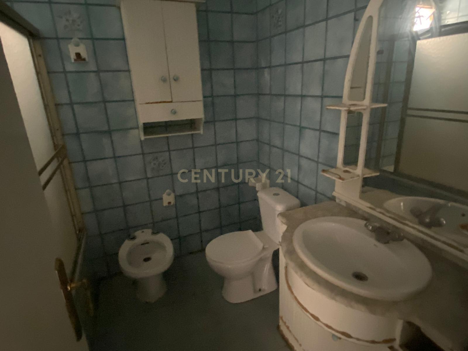  - Image 10