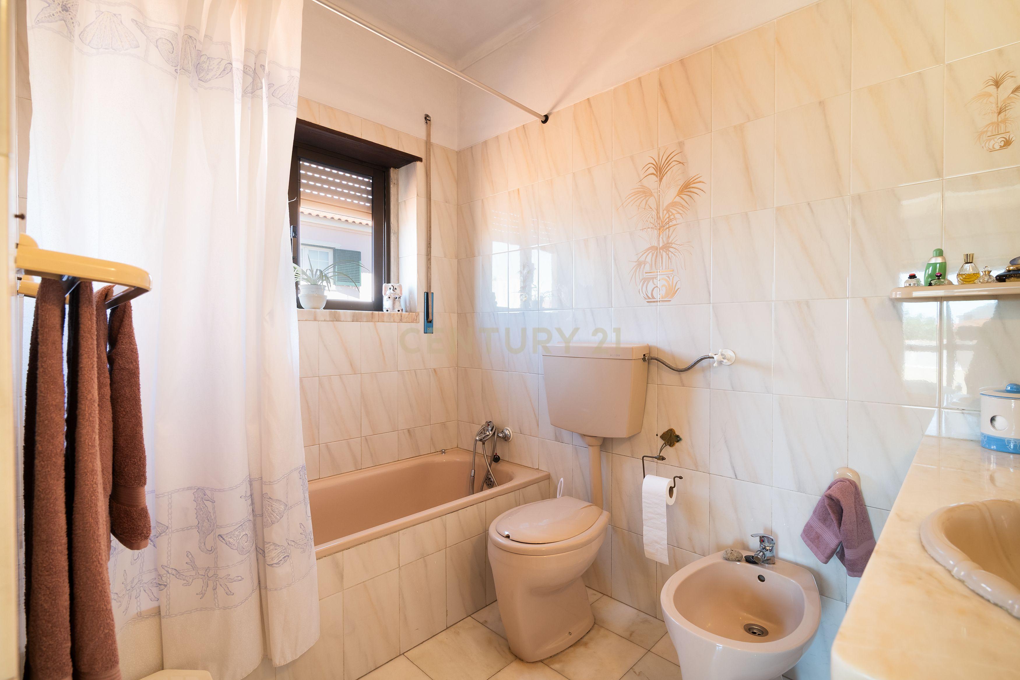 Fotografia 12 de Moradia T4 com Anexo T2 Independente | 400 m² de Construção | Lote de 512 m² | Alcabideche – Cascais