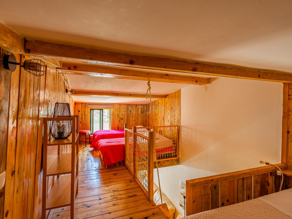 Oportunidade Única no Coração Histórico de Setúbal: Prédio com Dois Apartamentos Próximo ao Miradouro de São Sebastião - Image 10