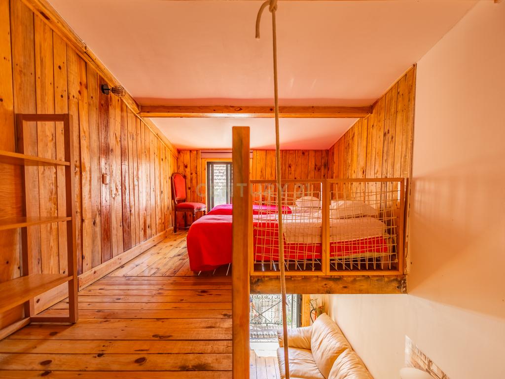 Oportunidade Única no Coração Histórico de Setúbal: Prédio com Dois Apartamentos Próximo ao Miradouro de São Sebastião - Image 7