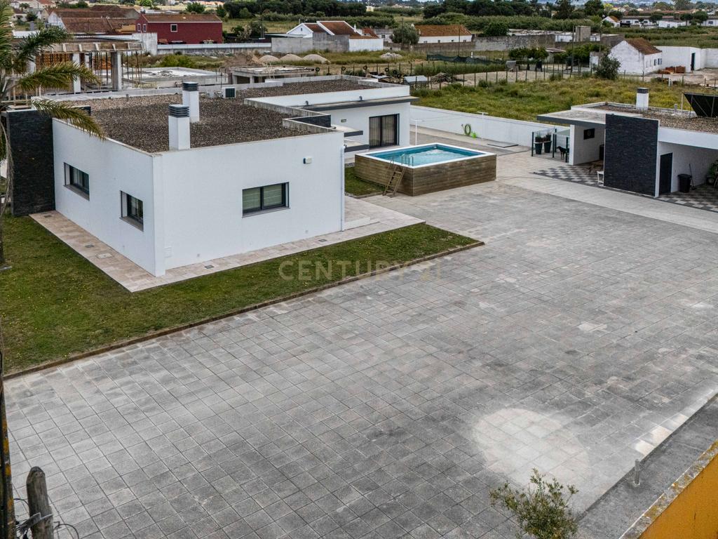 Moradia Térrea T4 no Montijo — Isolada, Moderna e com Piscina - Image 56
