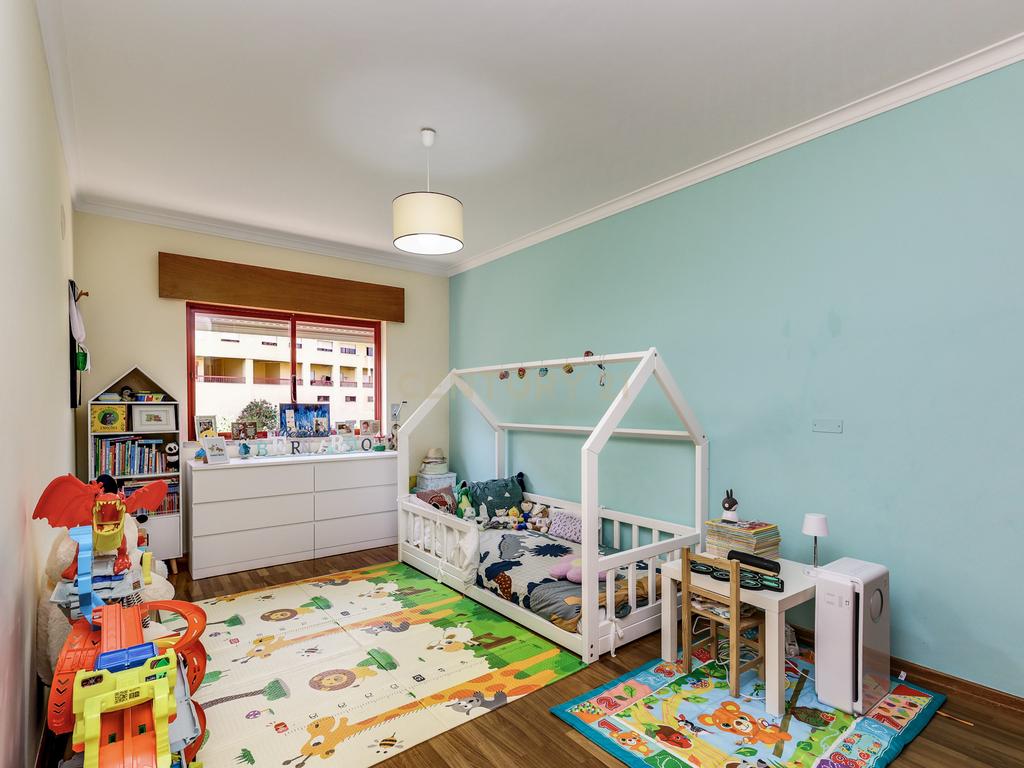 Apartamento T3 com 129m2 e Garagem, na Quinta Da Piedade   - Image 13