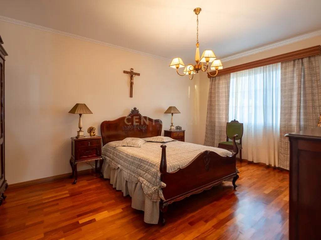 Moradia T4 na Ribeira Seca — Localização Privilegiada na Ribeira Grande - Image 16