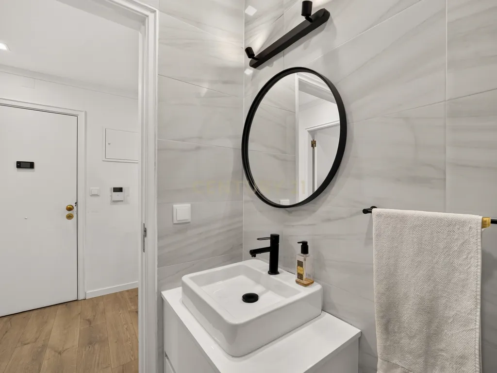 T3 Remodelado em Belas| O equilíbrio perfeito entre conforto, tranquilidade e localização - Image 23