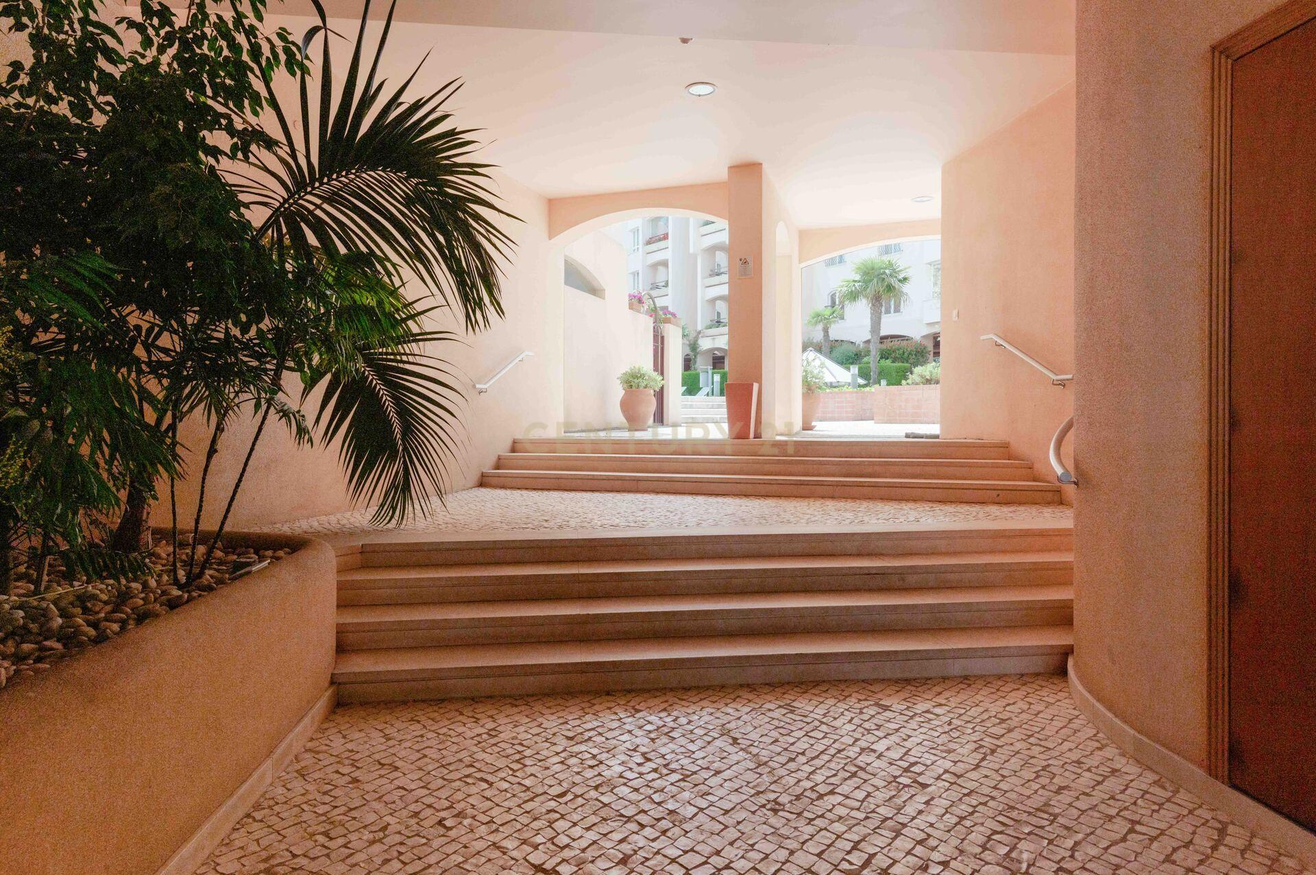 Fotografia 8 de Apartamento T3 em condomínio privado no centro de Cascais