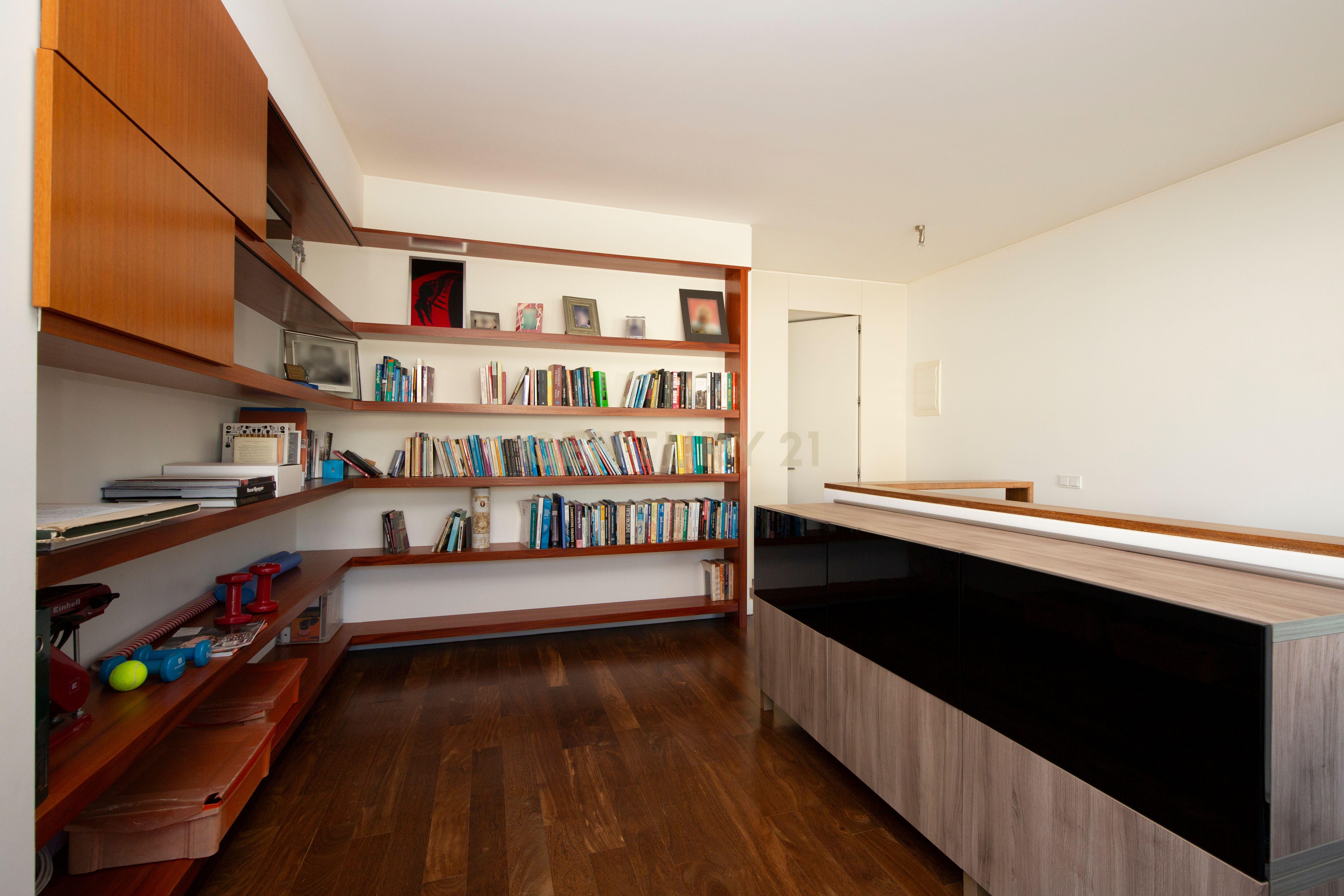 Apartamento T4 duplex em condomínio localizado no centro do Estoril - Image 19
