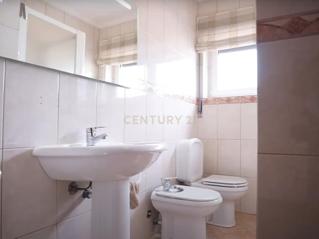 Moradia T4 com piscina - Image 21