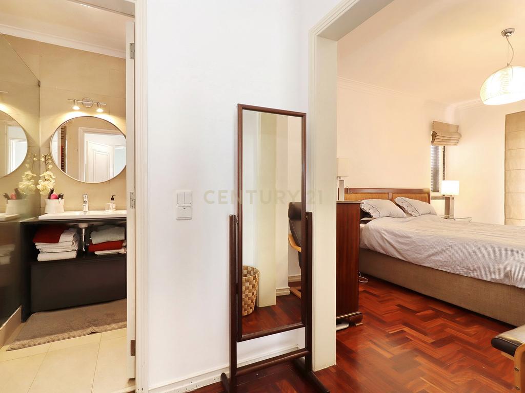 Moradia de Charme em zona residencial Prime, em Santo Amaro de Oeiras - Image 21