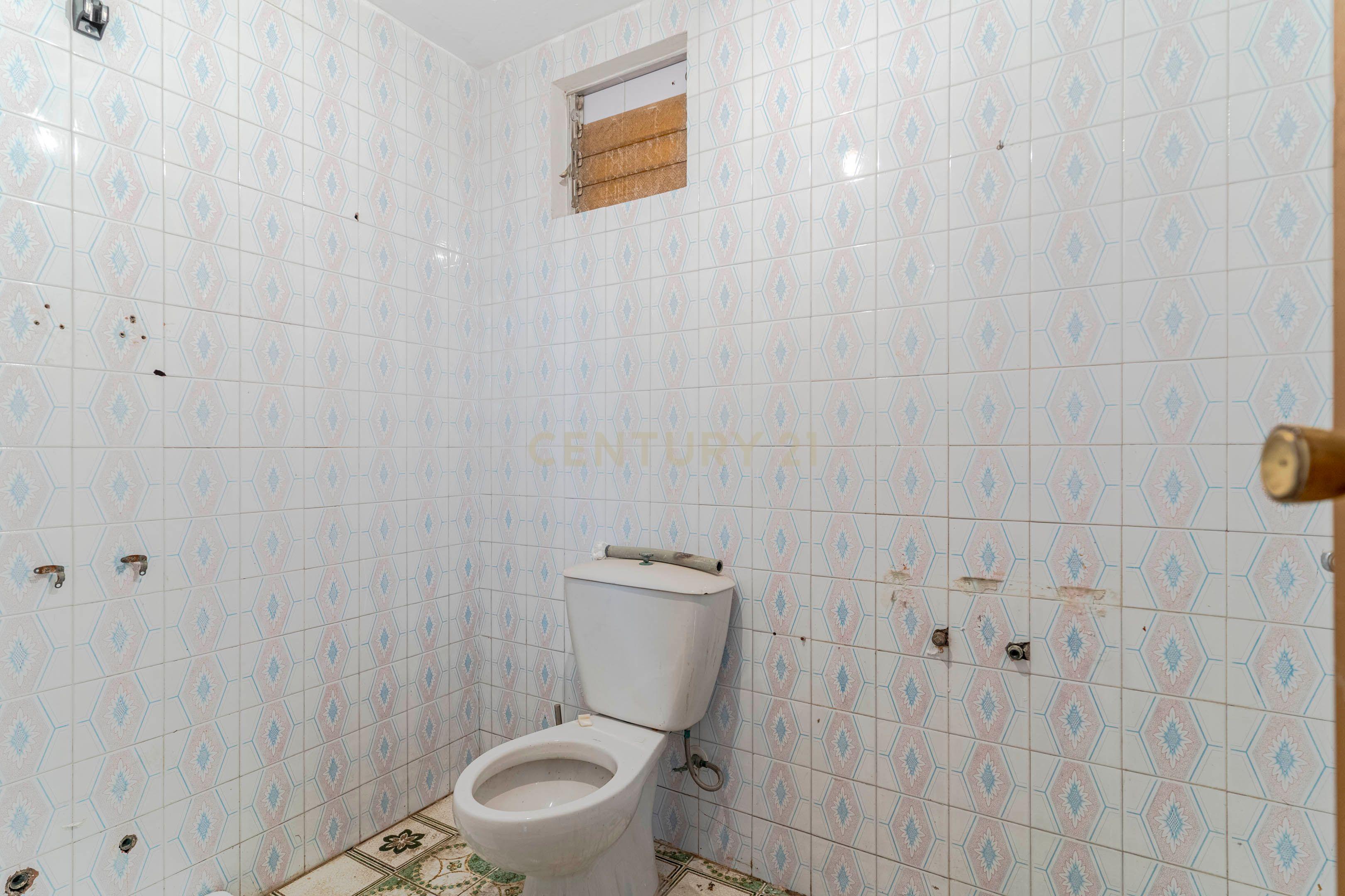 undefined - Image 20