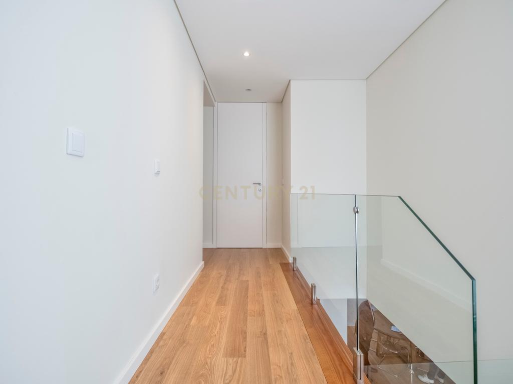Duplex T3 Centro do Porto - Image 16