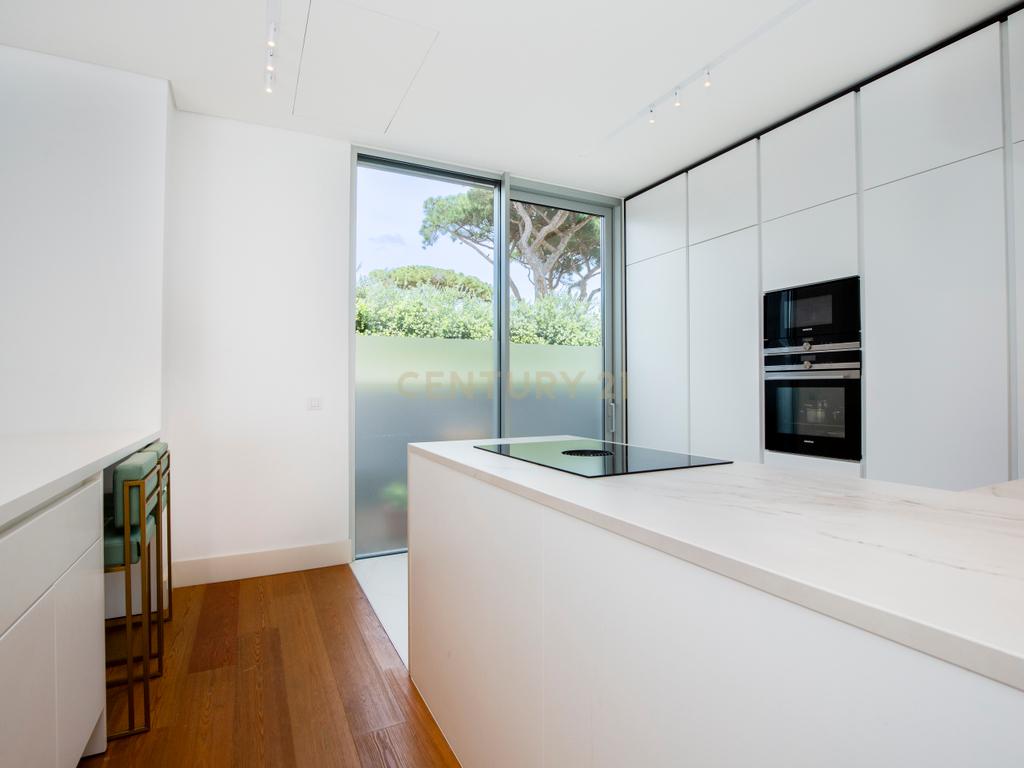 Moradia T5 no Bloom Marinha - Image 11