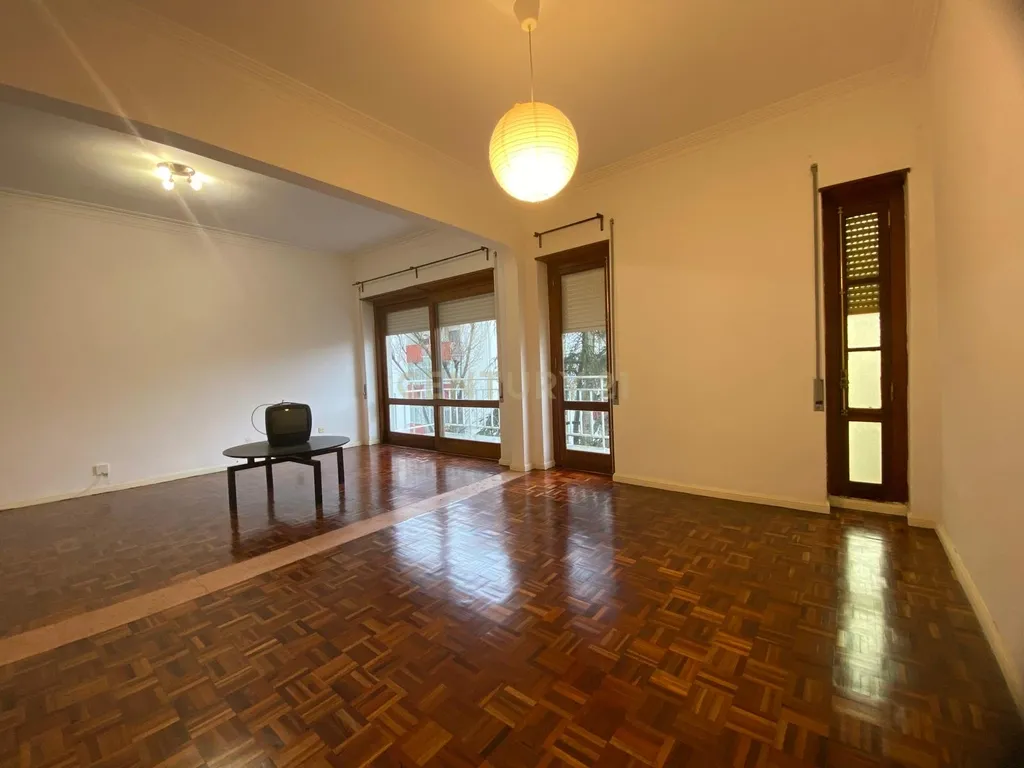 Apartamento T2 para Arrendamento - Image 15