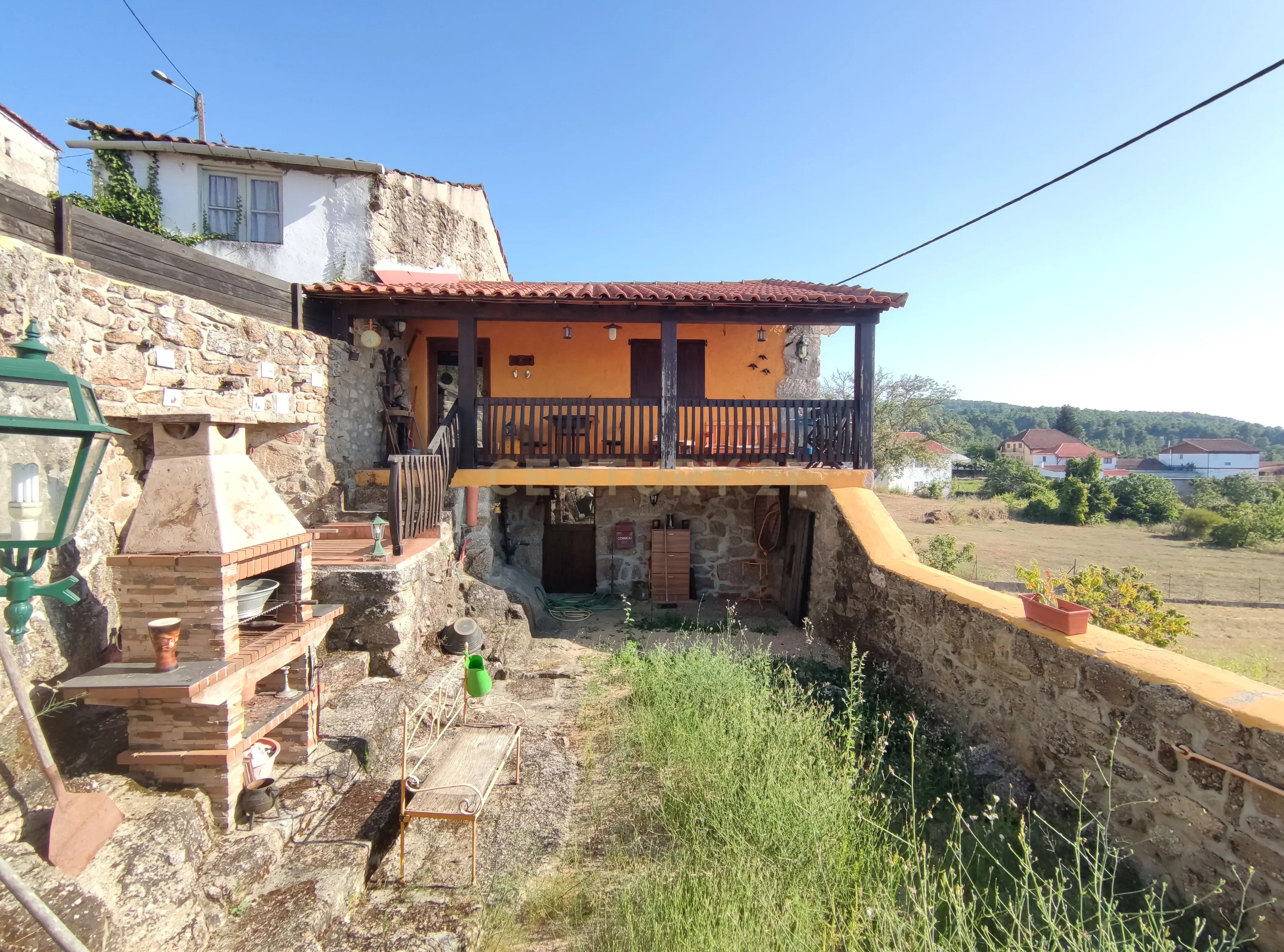 Moradia Rústica T2 a 10 kms da vila termal de Vidago - Image 1