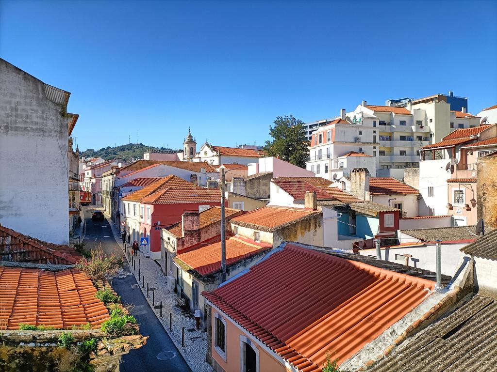 Prédio Misto (Loja + Apartamento T2) - Centro de Vila Franca de Xira - Image 18